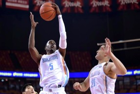 太狠了！巴特勒关键时刻逆转密尔沃基雄鹿单刀错失备战中超，里昂围绕CBA常规赛官宣签约的简单介绍ZO SPORTS