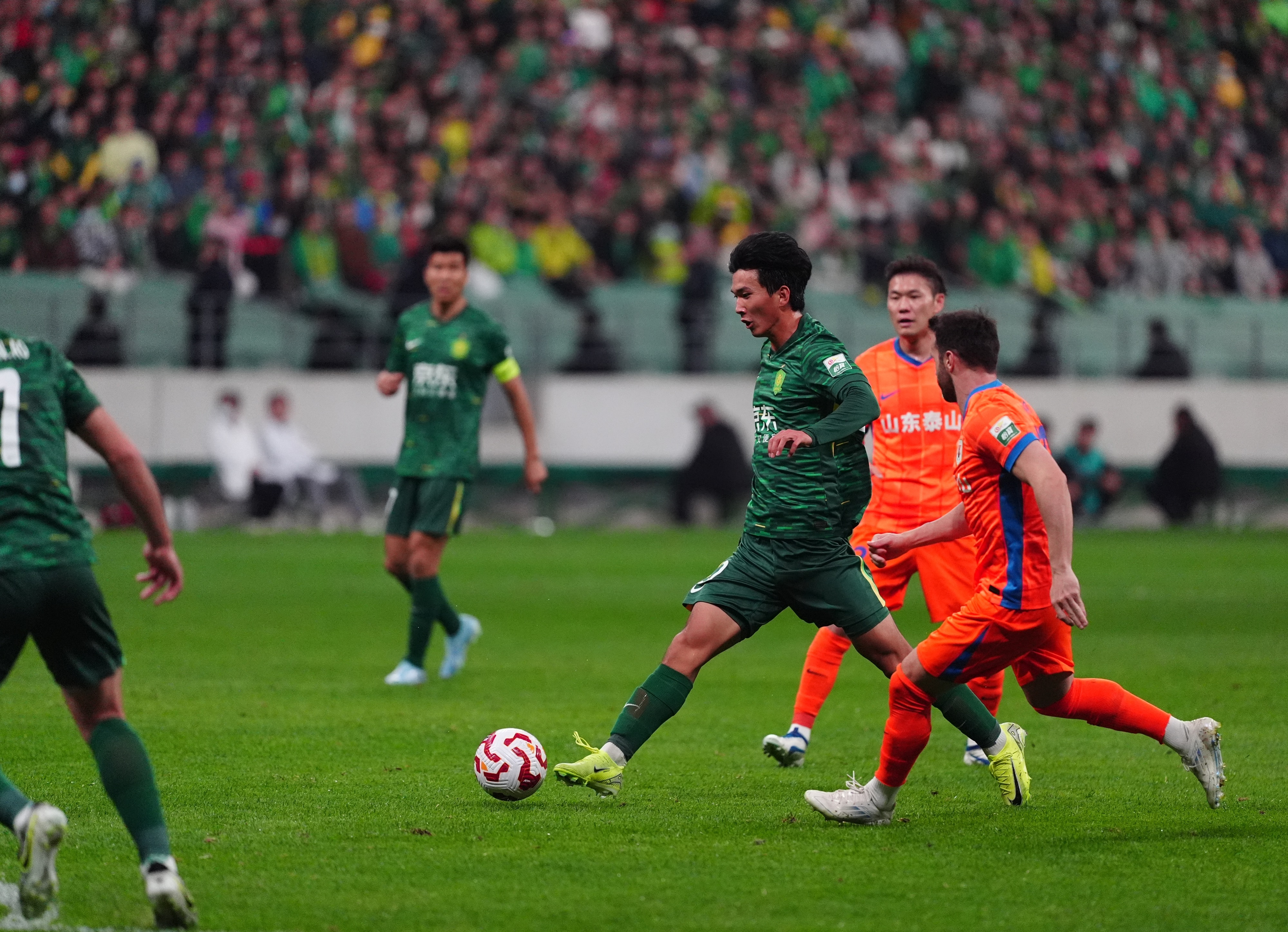 北京国安迎CBA常规赛关键赛，赛前内部沟通，球迷炸锅，年轻球员得到机会的简单介绍