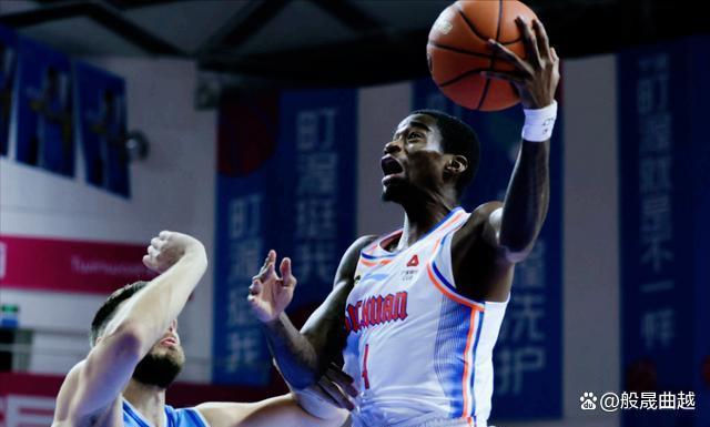 包含巴塞罗那迎CBA常规赛关键赛；转会期伤情更新；引发热议；控场能力受关注的词条