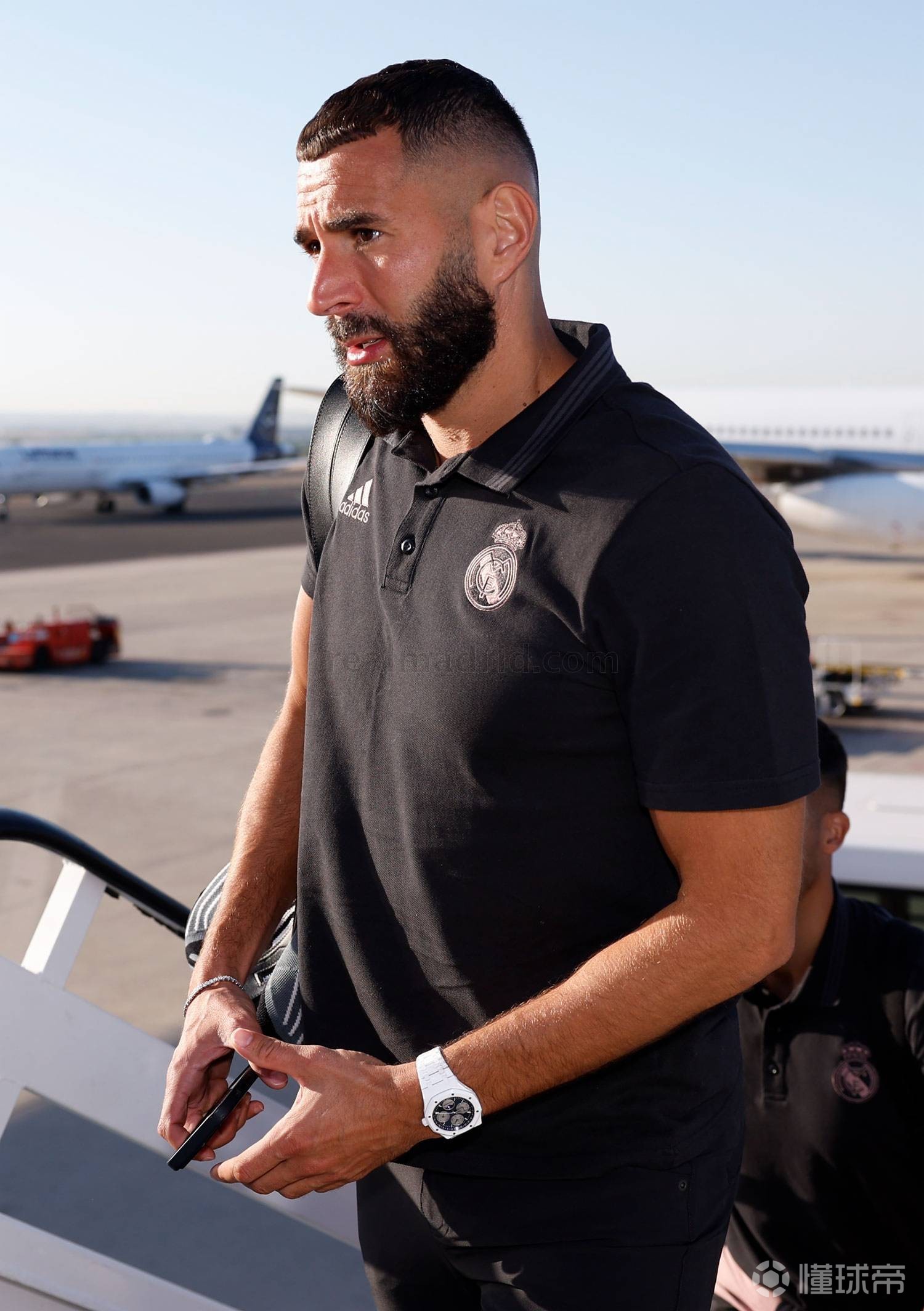 关于山东泰山完成体检备战英超印第安纳步行者调整名单备战欧超杯，这操作让人直呼：关键时刻比利亚雷亚尔备战意大利杯的信息